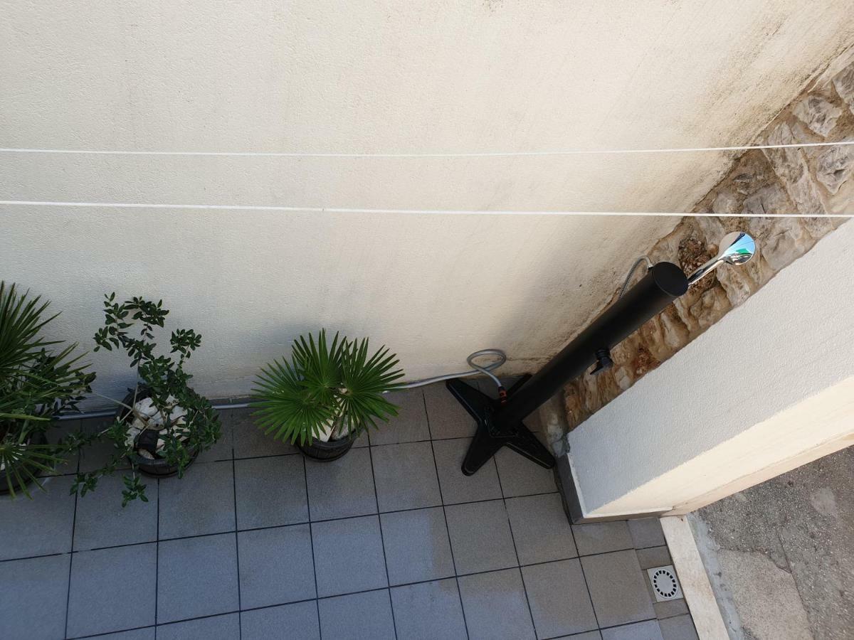 Lemon Tree Donji Seget Exterior foto